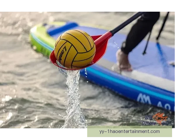 主裁判吉尔·曼萨诺在球飞向球门瞬间吹停比赛引发西班牙足坛巨大争议